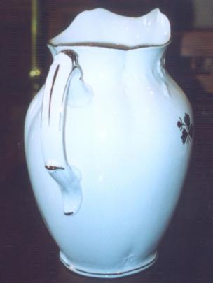 Alfred Meakin - Pleats and Vine - TL - Ewer