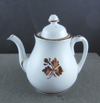 Alfred Meakin - Scroll - TL - Child's Coffeepot/Teapot