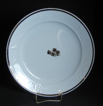 Anthony Shaw - Lily-of-the-Valley - TL - Plate 10 inch
