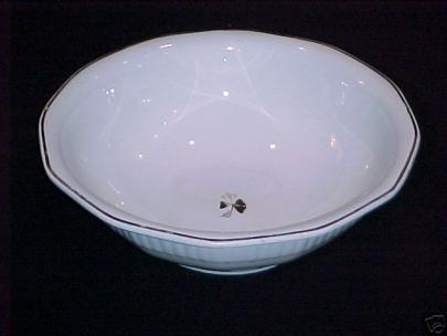 Bishop and Stonier - Square Ridged - Iona - TL - Basin
