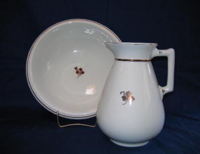 East End - Simple Square - Beaded Handle - TL - Ewer and Basin