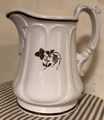Jacob Furnival - Quartered Rose - TB - Pitcher - 9 in.