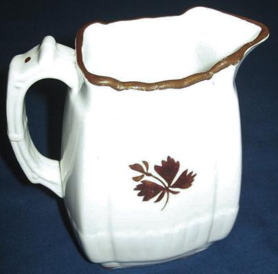 Mellor Taylor - Square Ridged - Hearts - TL - Creamer