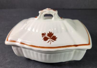 Mellor Taylor - Square Ridged - Hearts - TL - covered soap dish 2