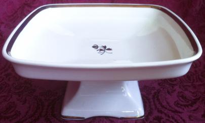 Red Cliff - Simple Square - TL - Doughnut Stand