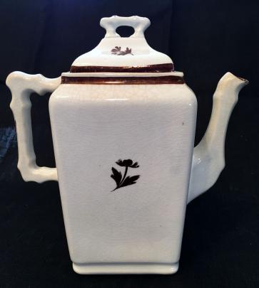 Sebring Pottery - Simple Square - Pagoda - BOT - Coffeepot/Teapot