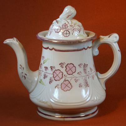 Walley - Niagara Shape - LB and  Sunderland Florals - Coffeepot/Teapot 3